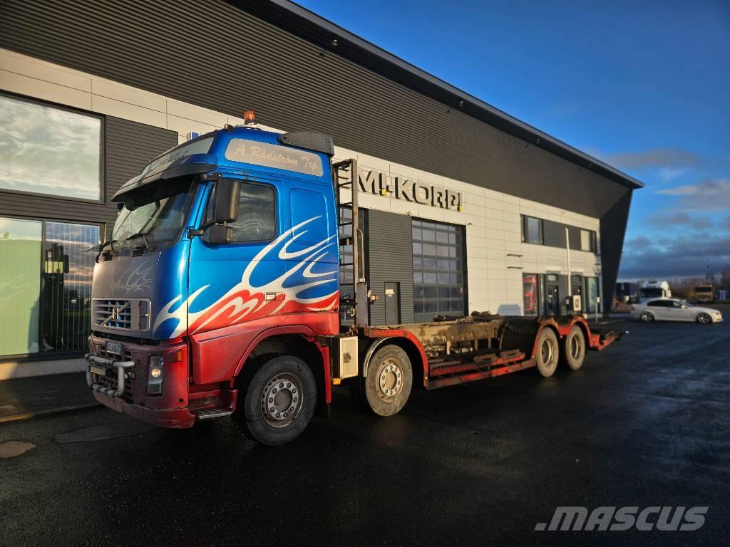 Volvo FH12 8x4 Kamioni za prijevoz šumskih strojeva