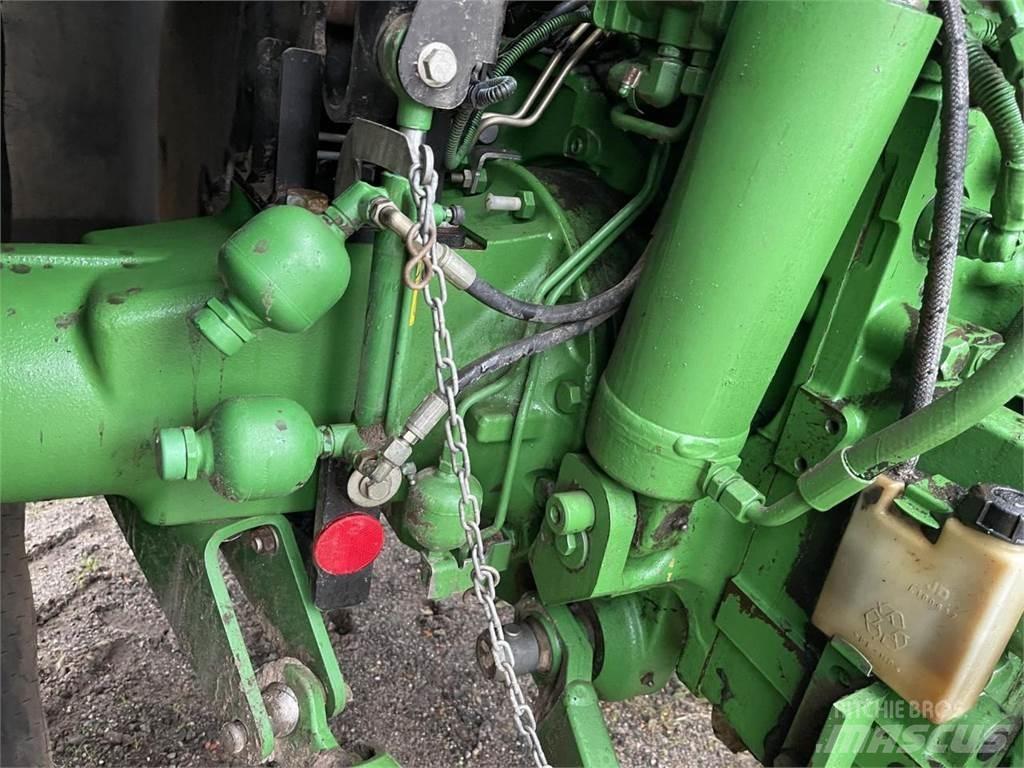 John Deere 6150R Traktori