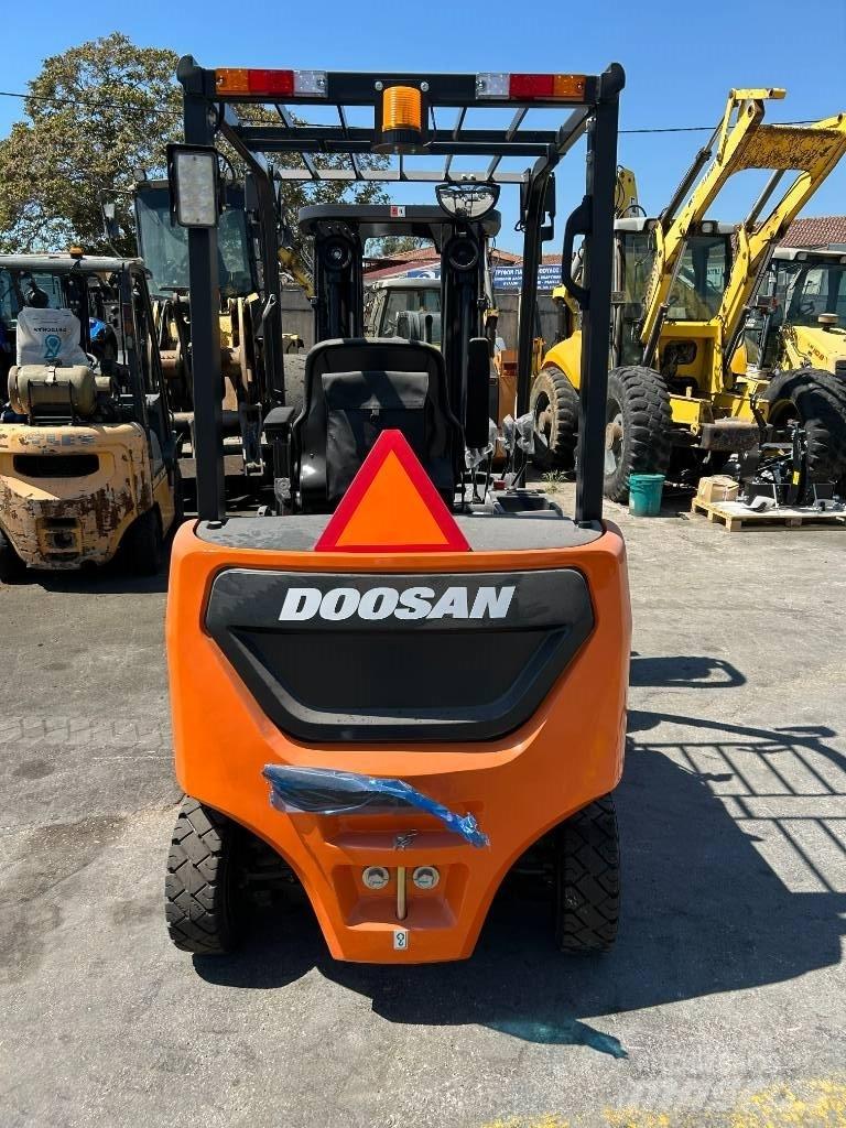 Doosan B 25 NS Električni viličari