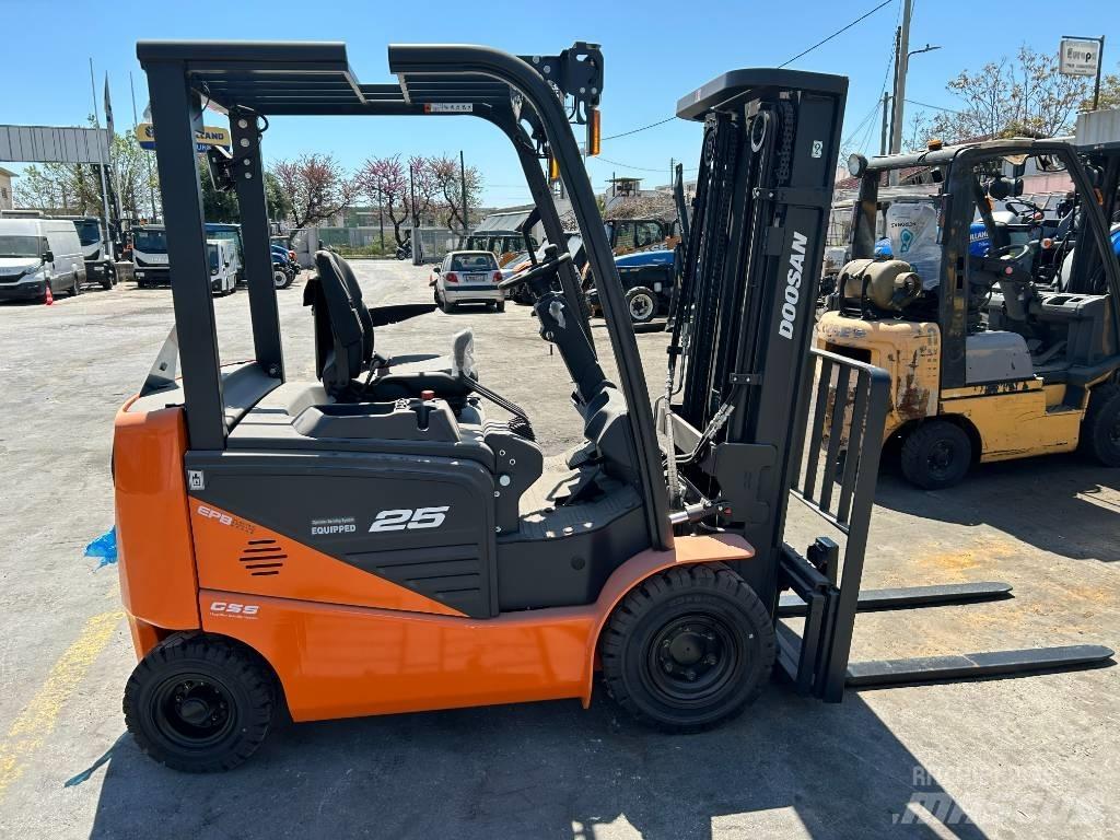 Doosan B 25 NS Električni viličari