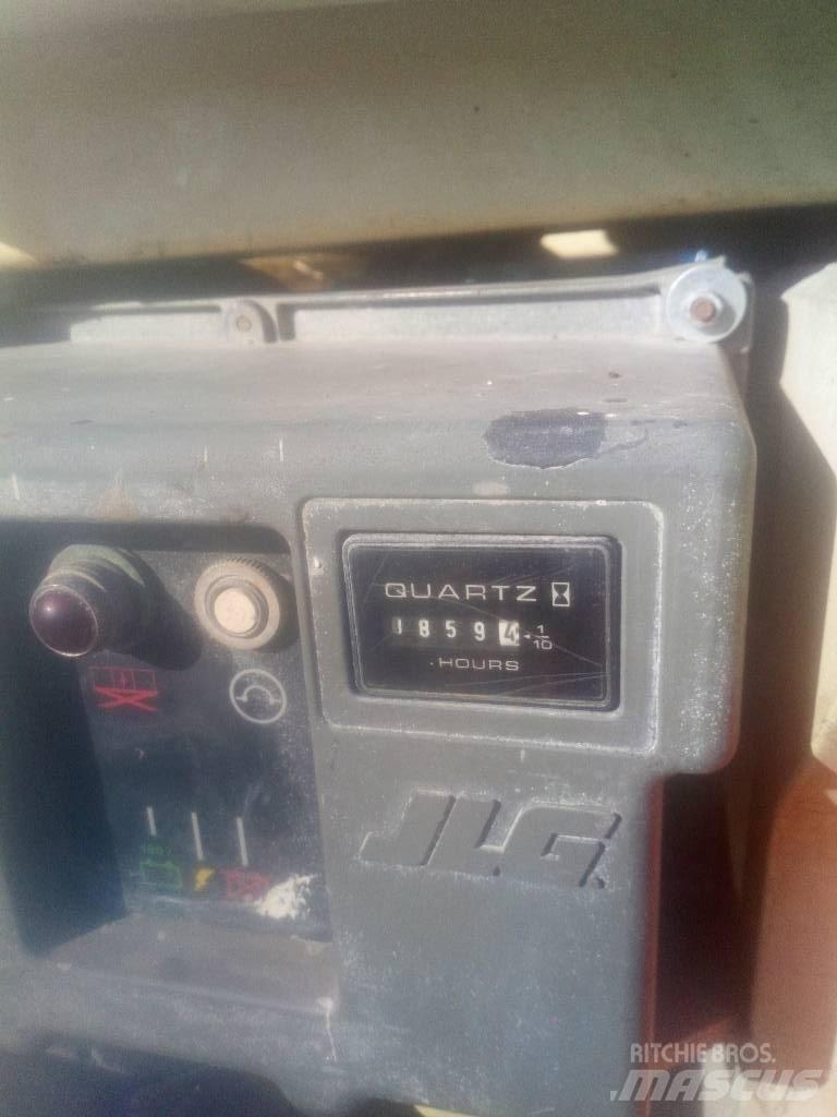 JLG 1930 ES Škaraste platforme