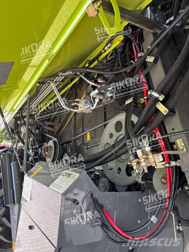 CLAAS Tucano 320 Kombajni