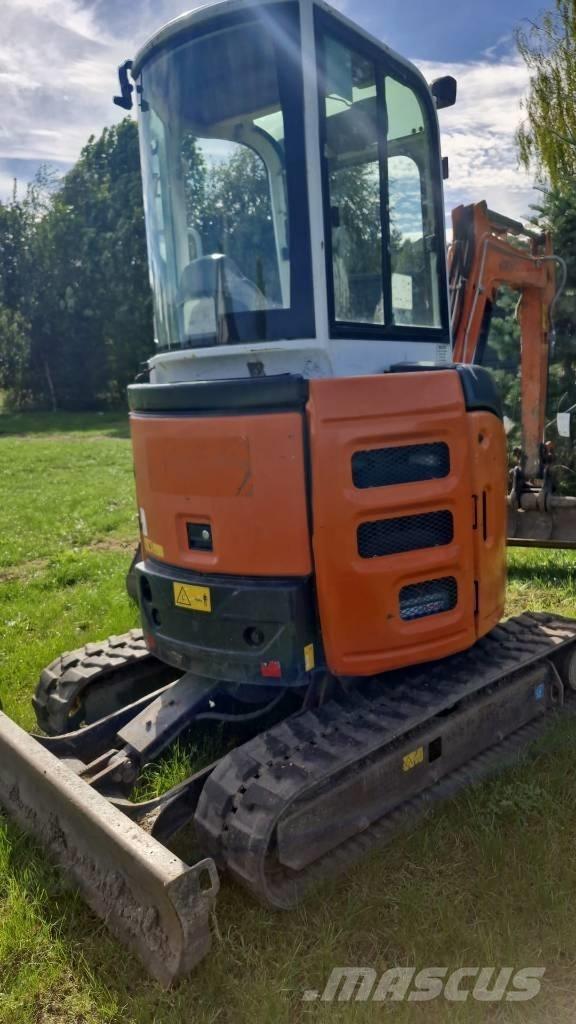 Hitachi ZX 26 Mini bageri <7t