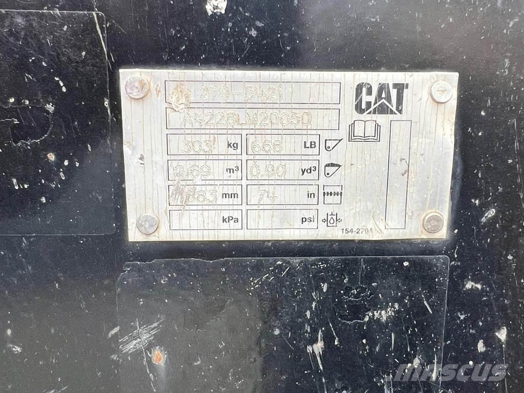 CAT 226D Skid steer mini utovarivači