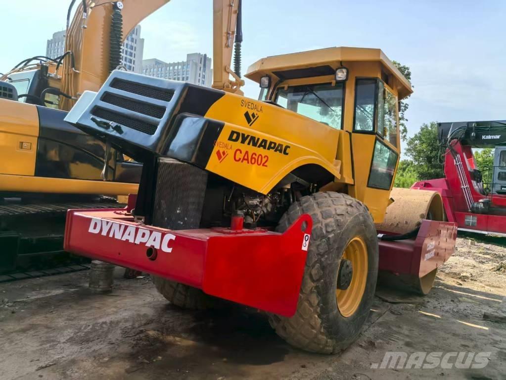 Dynapac CA 602 D Valjci sa jednim bubnjem