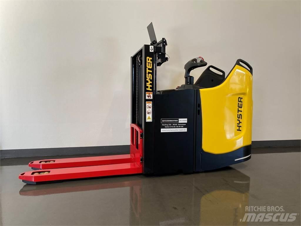 Hyster S2.0SD Ručni električni viličar