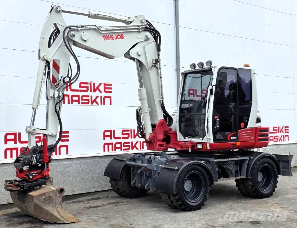 Takeuchi TB 295 W Bageri na kotačima