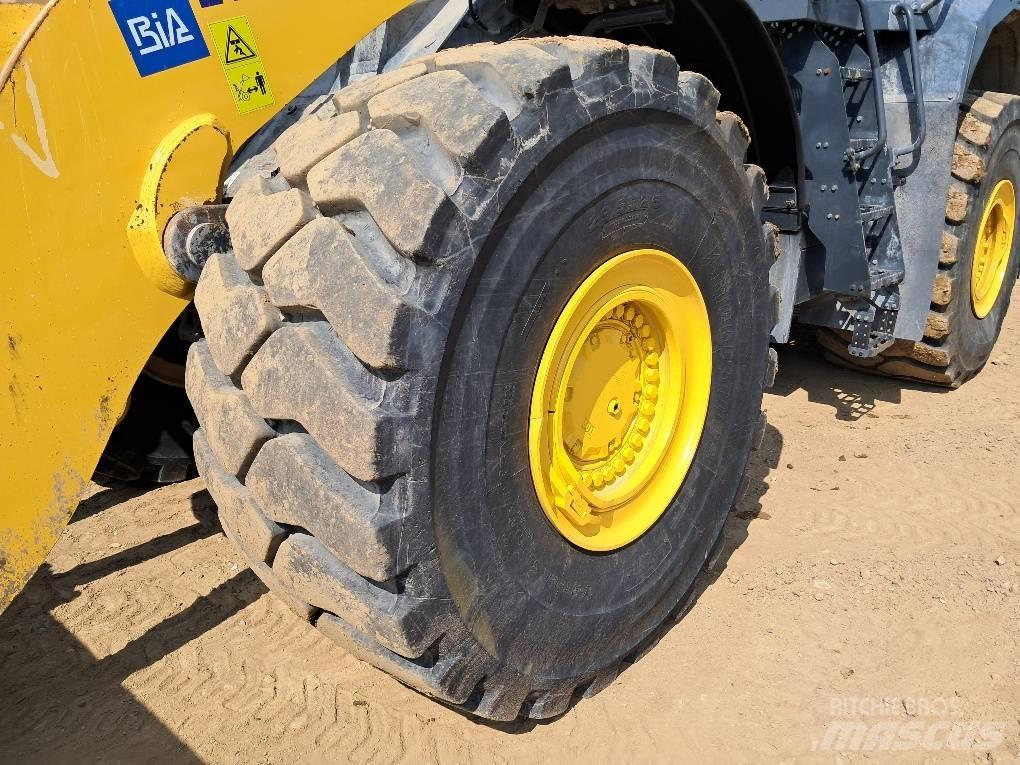 Komatsu WA500-8E0 Utovarivači na kotačima