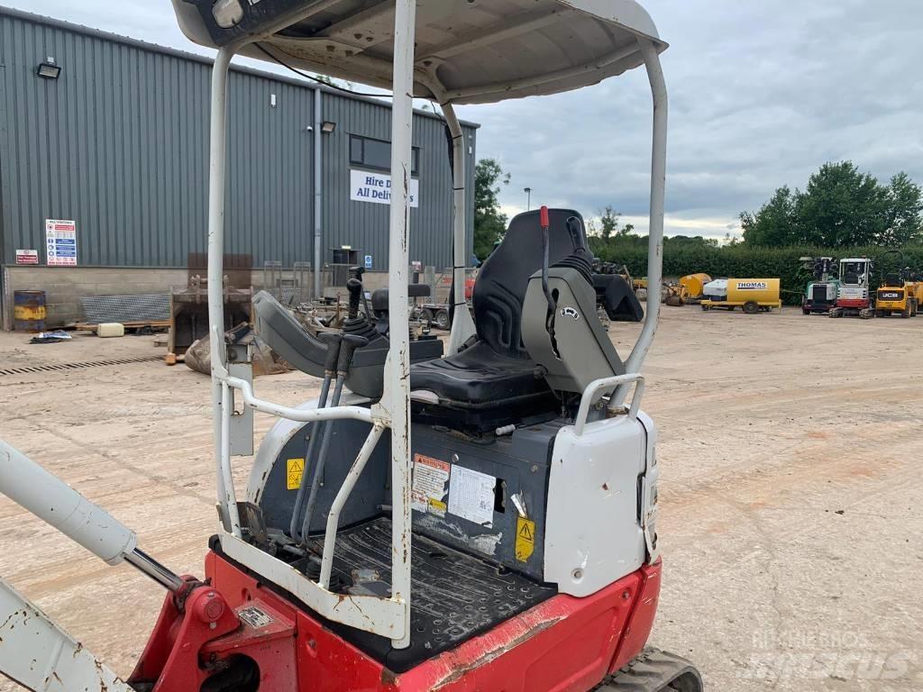 Takeuchi TB 215 R Mini bageri <7t