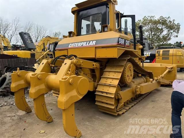 CAT D 8 R Buldožeri gusjeničari