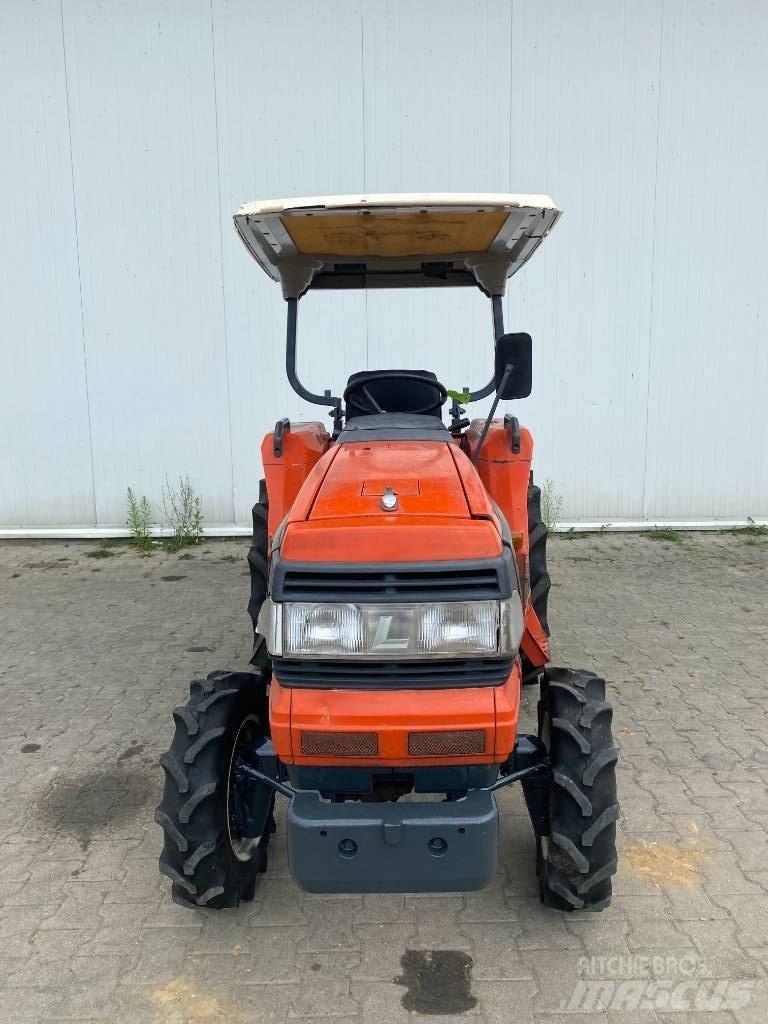 Kubota GL241 Kompaktni (mali) traktori