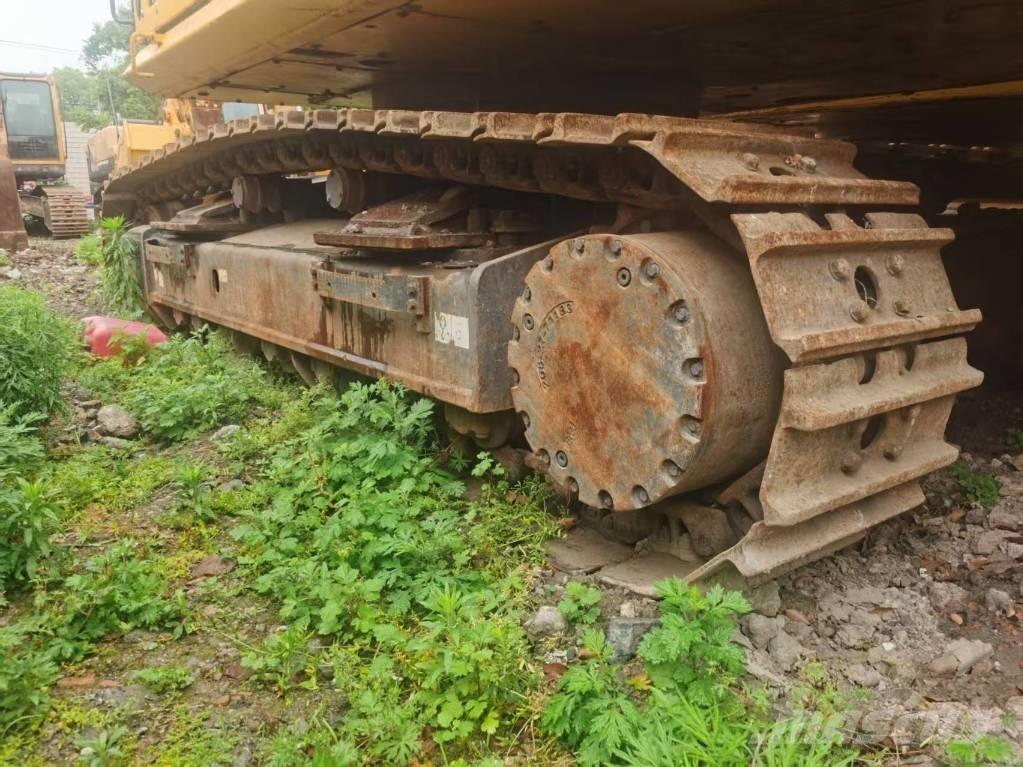 Komatsu PC 450-8 Bageri gusjeničari