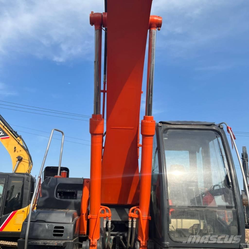 Hitachi ZX 240 Bageri gusjeničari