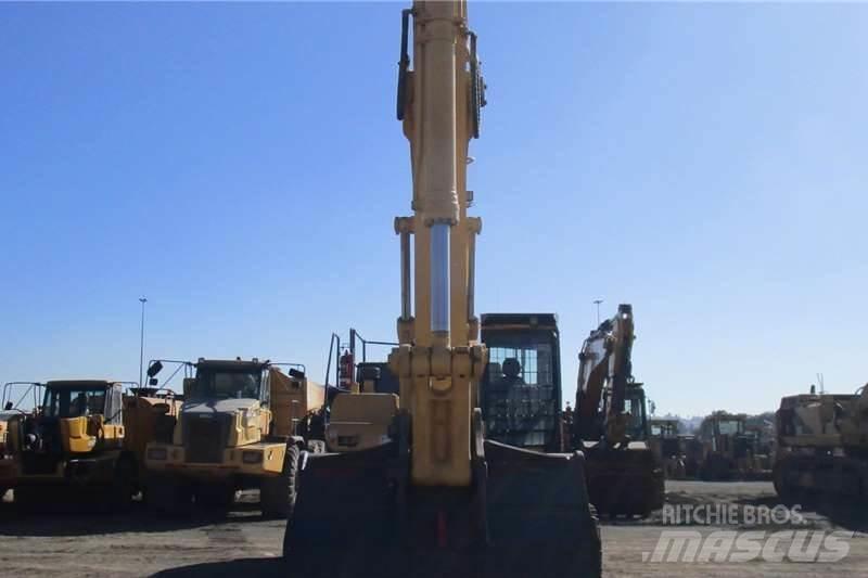 Komatsu PC450LC Mini bageri <7t