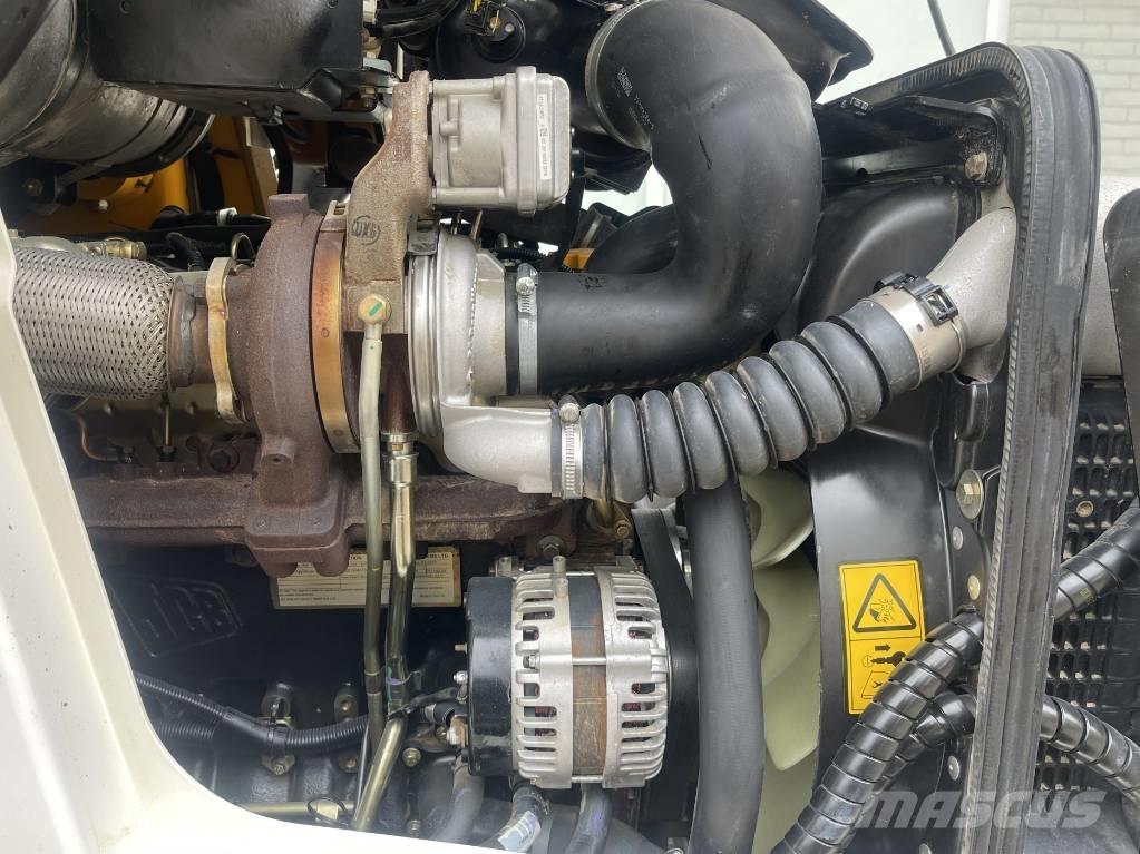 JCB 3 CX    2019 Utovarni rovokopači