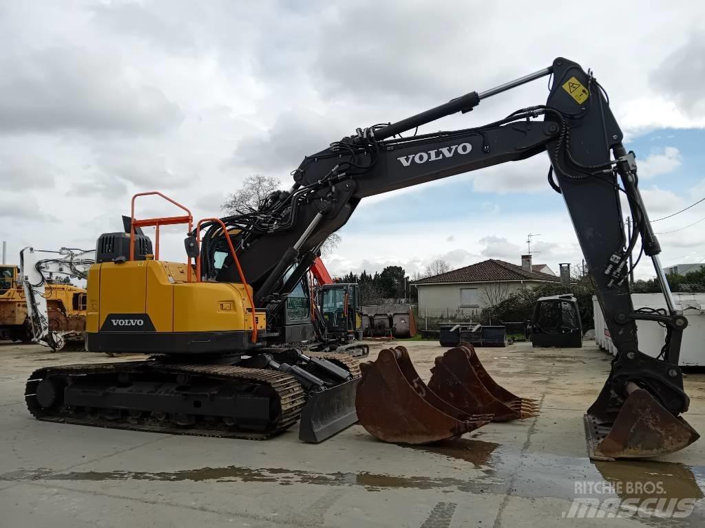 Volvo ECR235EL Bageri gusjeničari