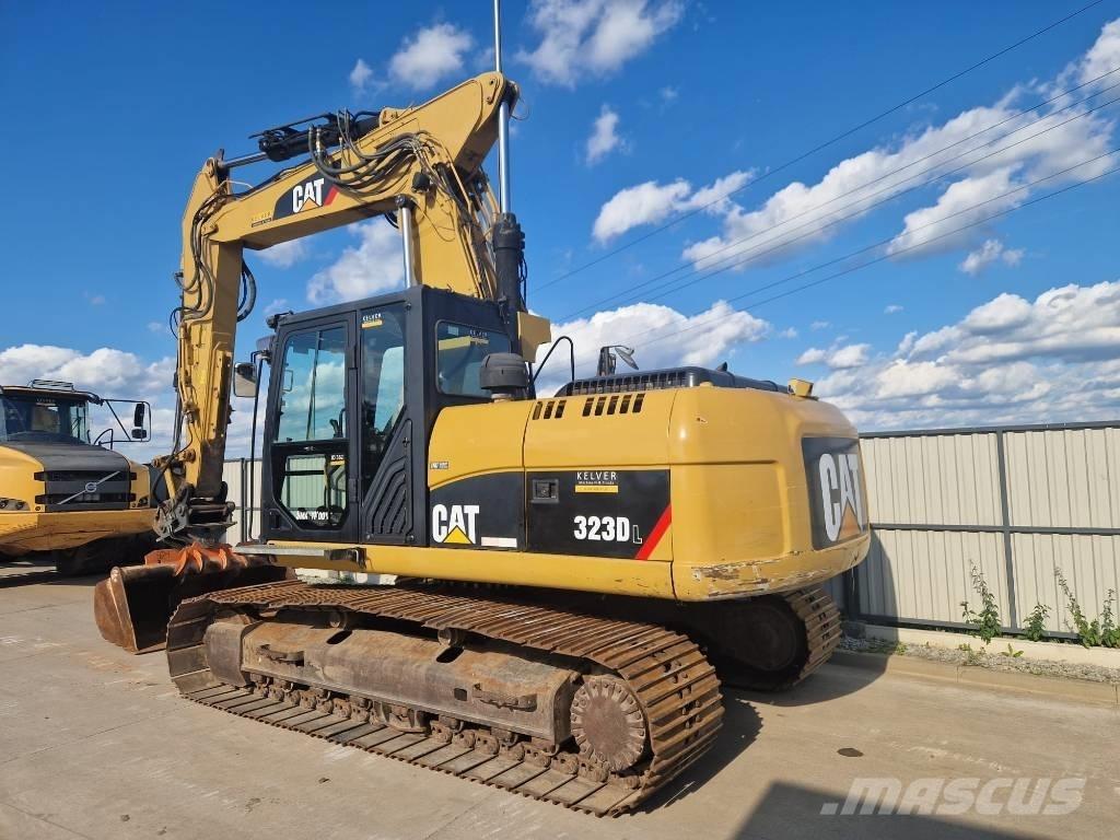 CAT 323D LRR * 2011r. * Bageri gusjeničari