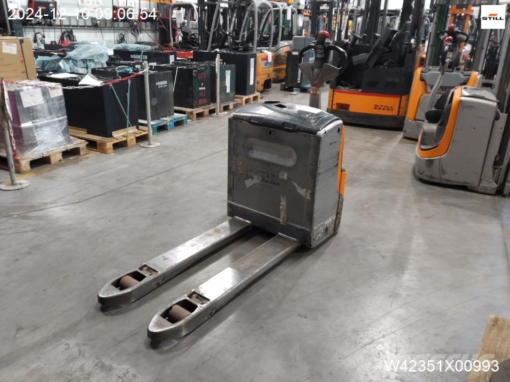 Still EXU16 Ručni električni viličar