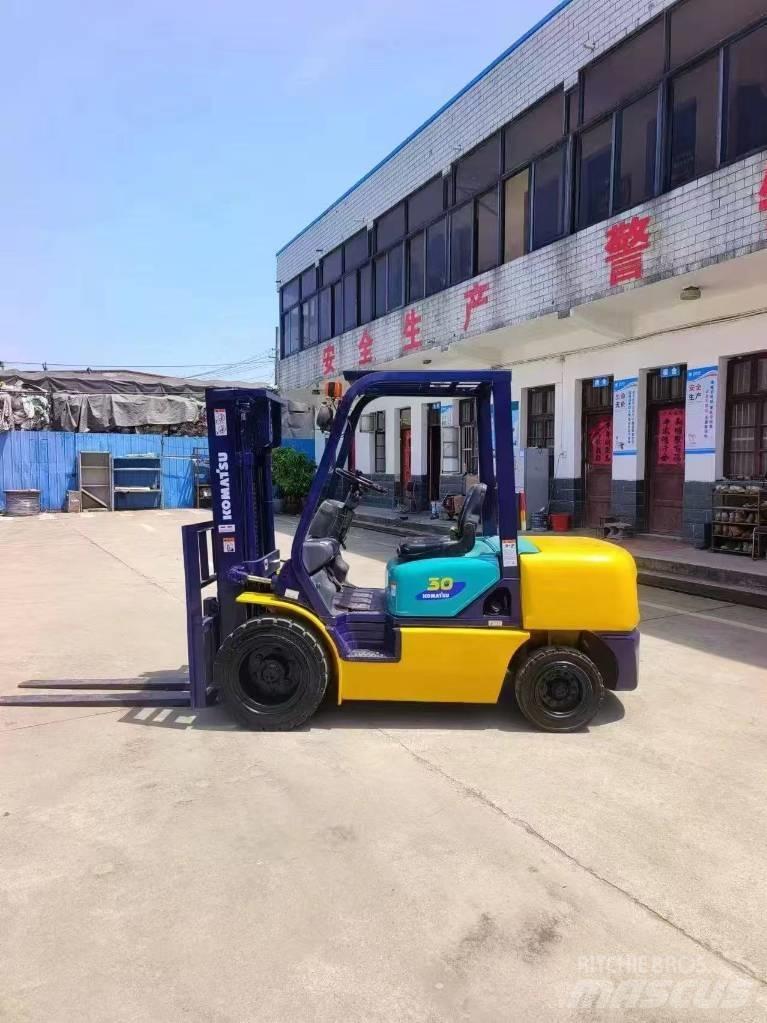 Komatsu FD 30 Dizelski viličari