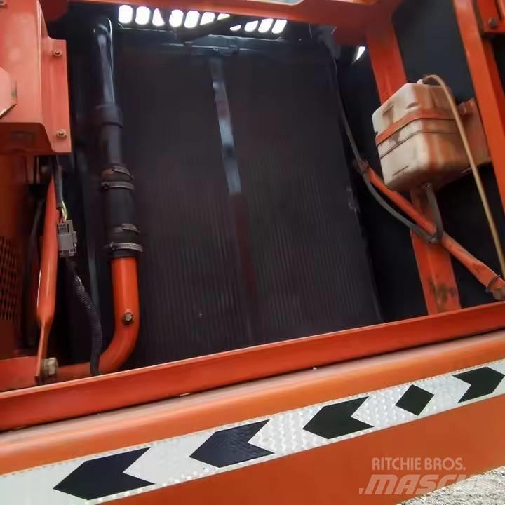 Doosan DH200LC-7 Bageri gusjeničari