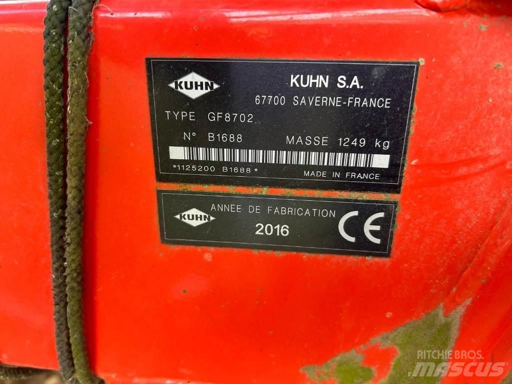 Kuhn GF8702 Okretači i sakupljači sijena