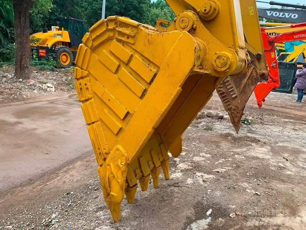 CAT 323 D L Bageri gusjeničari