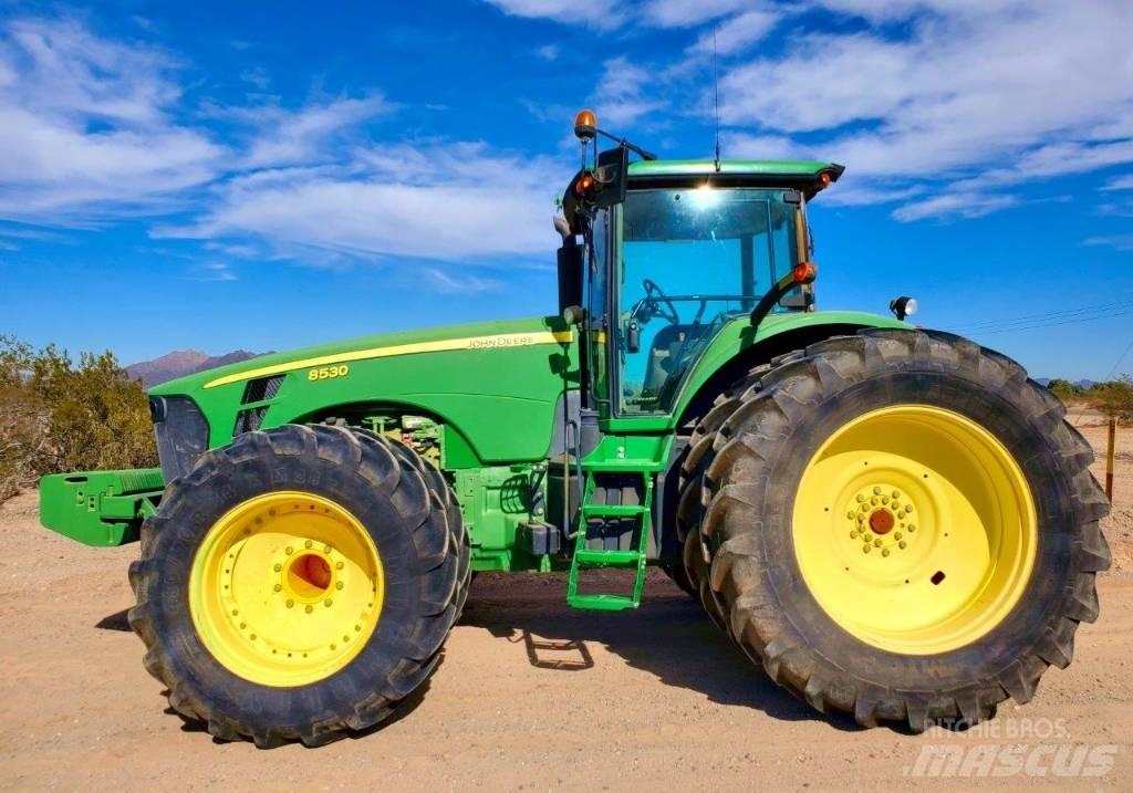 John Deere 8530 Traktori