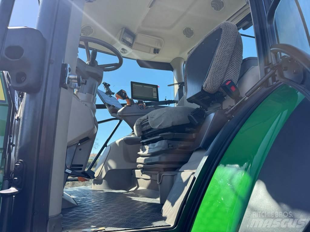 John Deere 6R155 Traktori