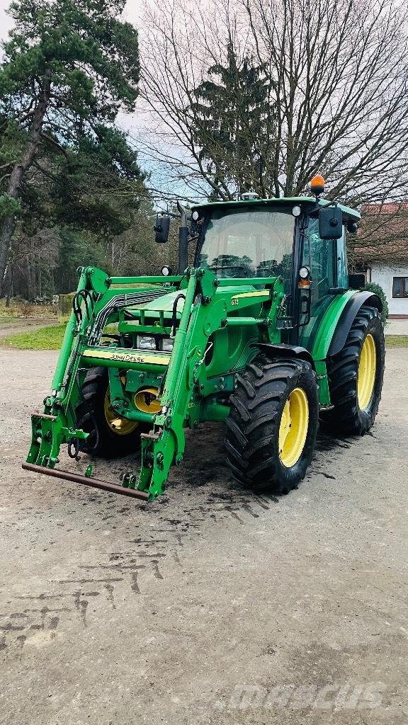 John Deere 5820 Traktori