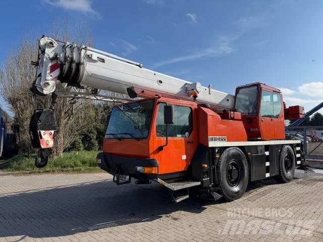 Liebherr LTM 1030-2 Rabljene dizalice za težak teren
