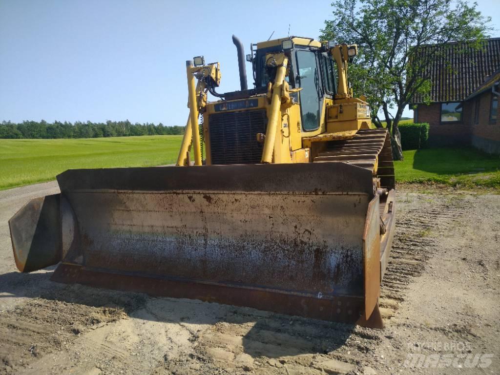 CAT D 6 T LGP Buldožeri gusjeničari