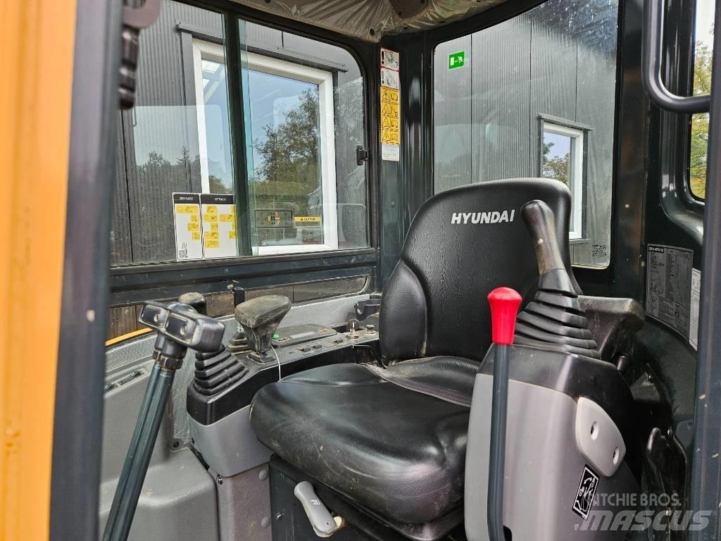 Hyundai Robex 25-9 Mini bageri <7t