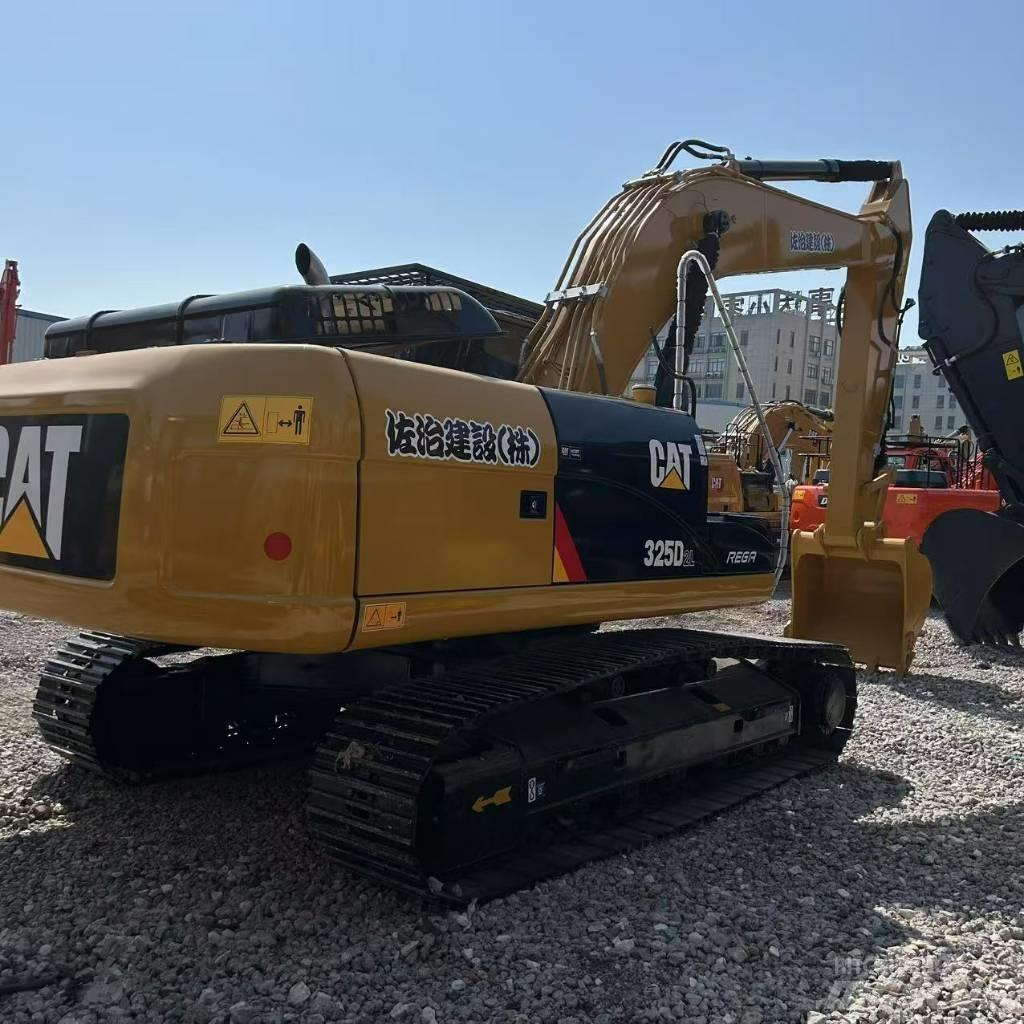 CAT 325D2L Bageri gusjeničari