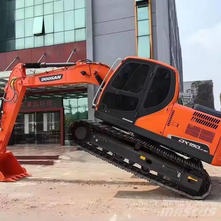 Doosan DX150 Bageri gusjeničari