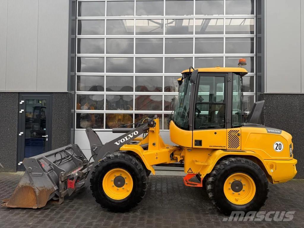 Volvo L30G Utovarivači na kotačima