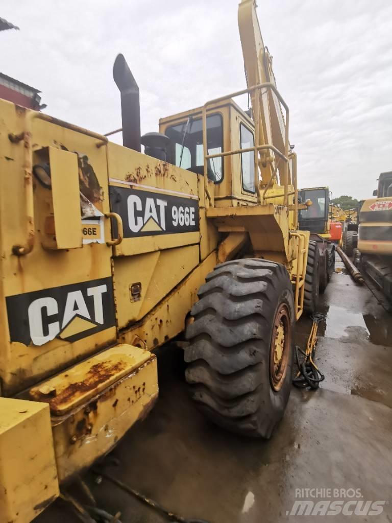 CAT 966E Utovarivači na kotačima