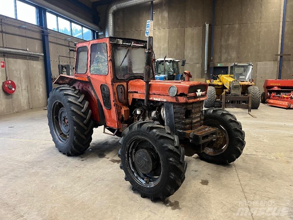 Massey Ferguson 168 Traktori