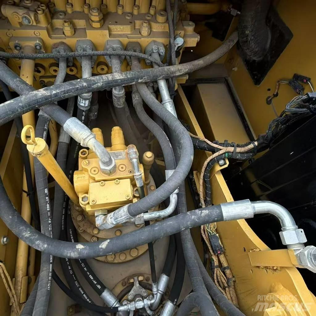 CAT 320 GC Bageri gusjeničari