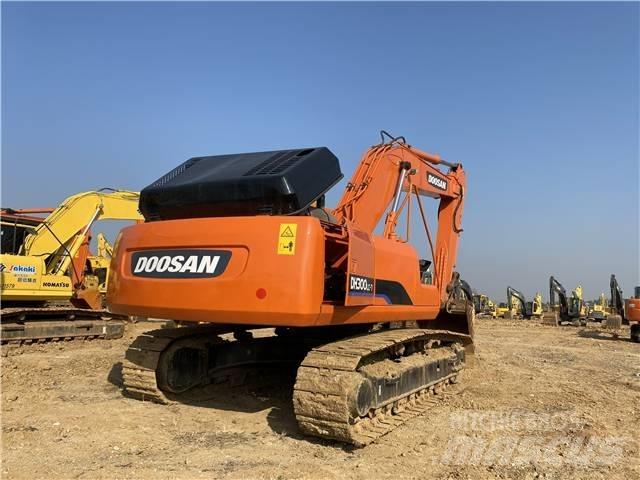 Doosan DH 300 Bageri gusjeničari