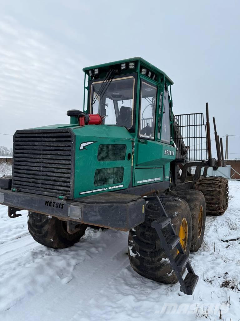 Metsis 608F Forvarderi