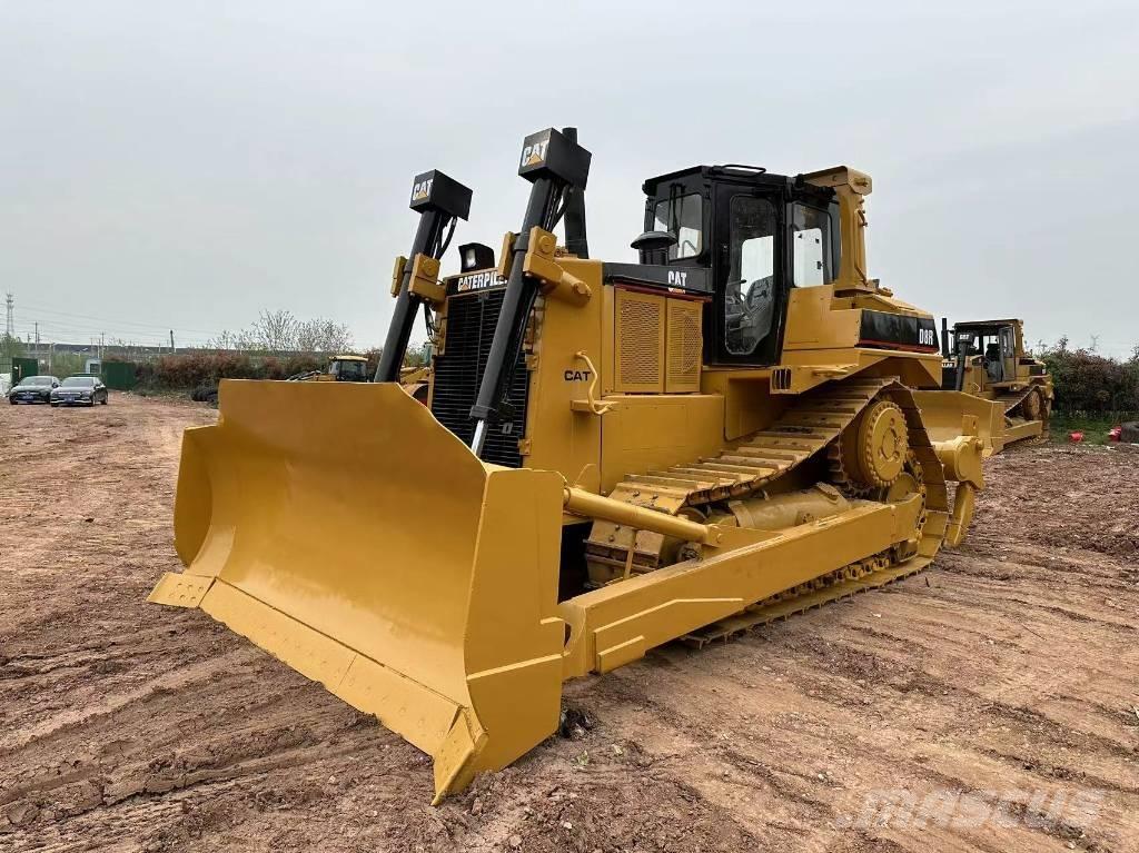 CAT D 8 R Buldožeri gusjeničari