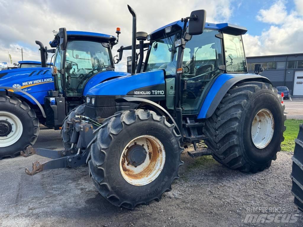 New Holland TS110 Traktori