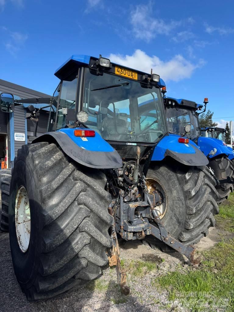 New Holland TS110 Traktori