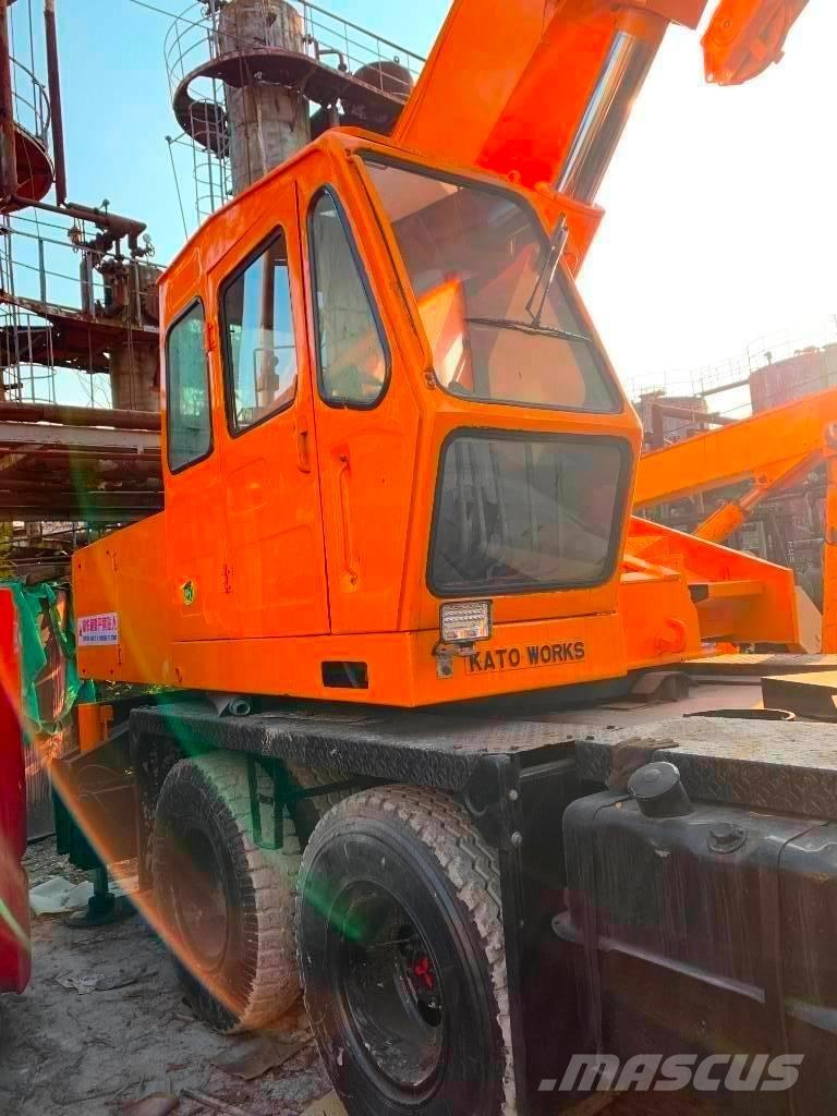 Kato NK 250 E Rabljene dizalice za težak teren