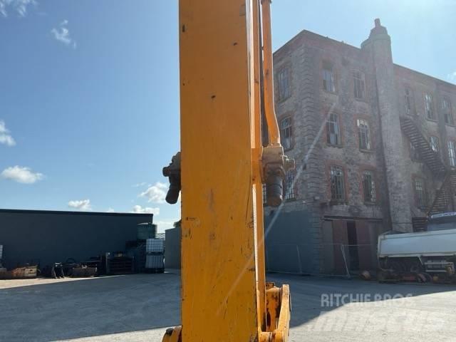 JCB 140XLC Bageri gusjeničari