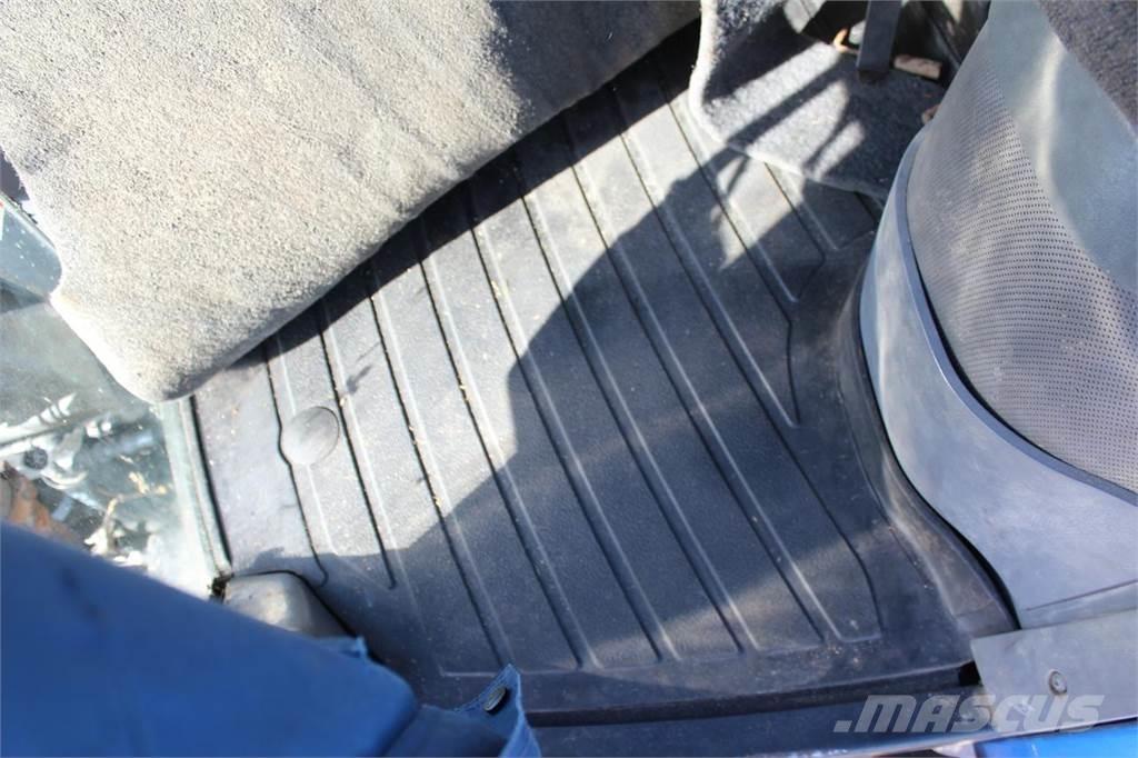 New Holland T8020 Traktori