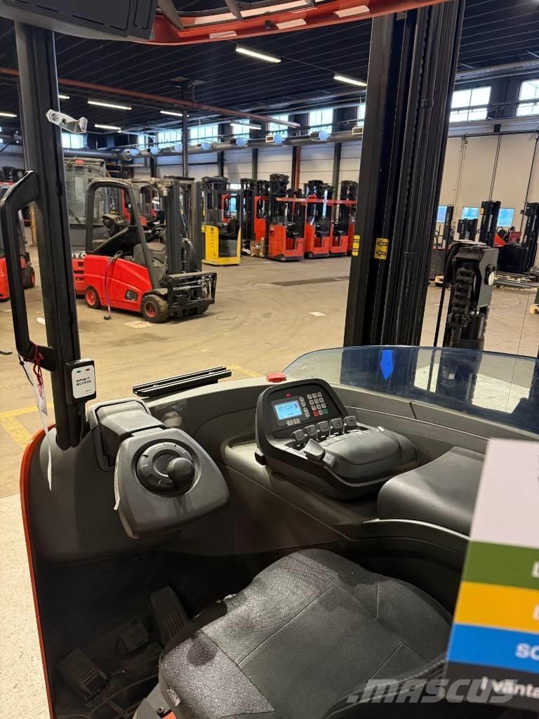 BT truck RRE 200HE Viličari sa pomičnim stupom