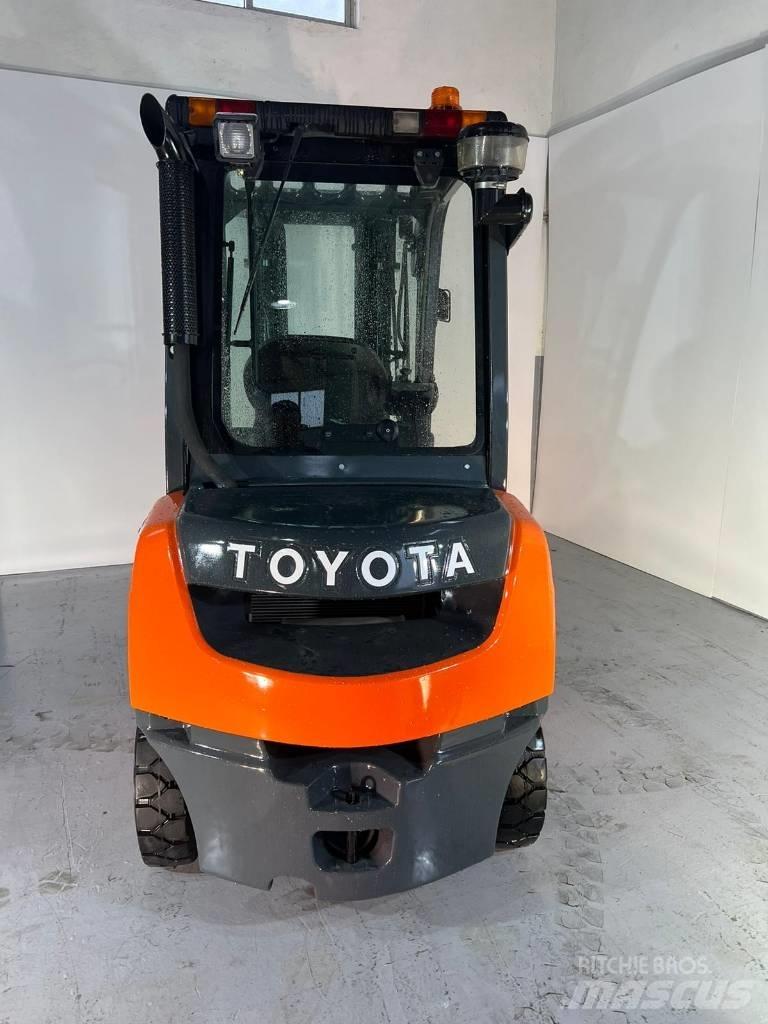 Toyota 02-8 FD F 25 Dizelski viličari