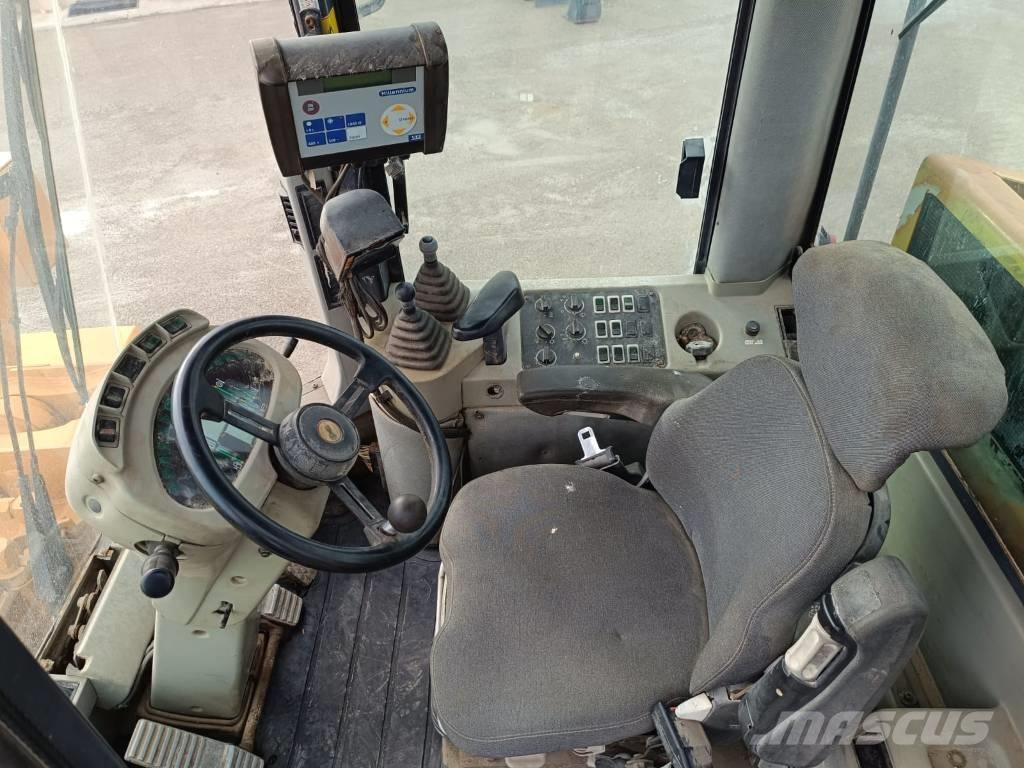 CASE 821C Utovarivači na kotačima