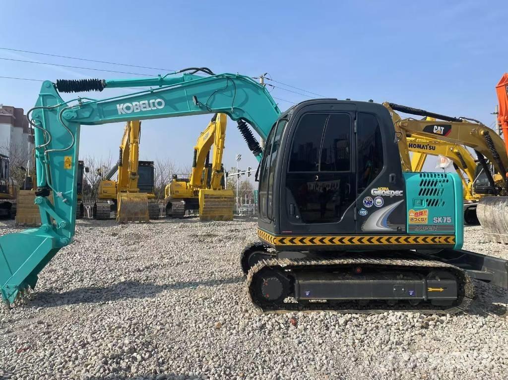 Kobelco SK75 Bageri gusjeničari